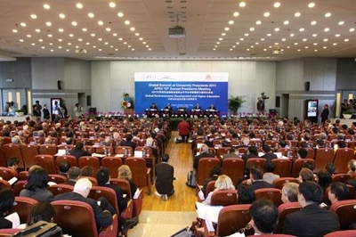 同步科技綜合信息發布系統亮相清華大學百年校慶 數字電視系統及設備的研發與應用